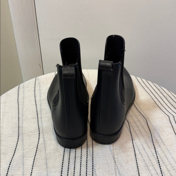 A new day black rain boots - Picture 3 of 5
